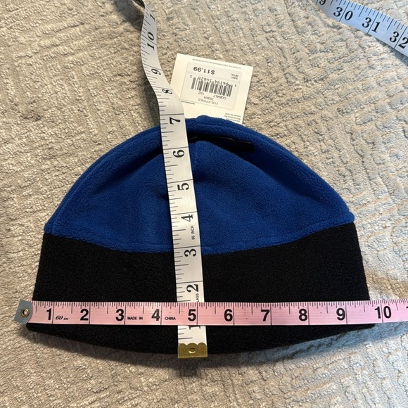 *Free* NWT Isotoner Kids Fleece Beanie - Blue and Black Beanie - Picture 2 of 3